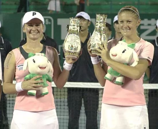 与粉丝间的 与粉丝间的